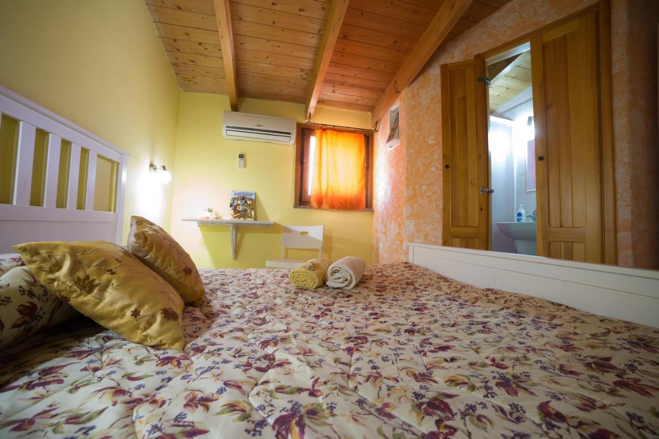B&B Il Nido SantʼAntìoco Exterior foto